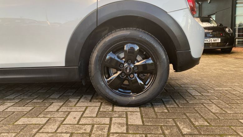 MINI Hatchback 1.5 Cooper Classic II 5dr Auto Petrol Hatchback